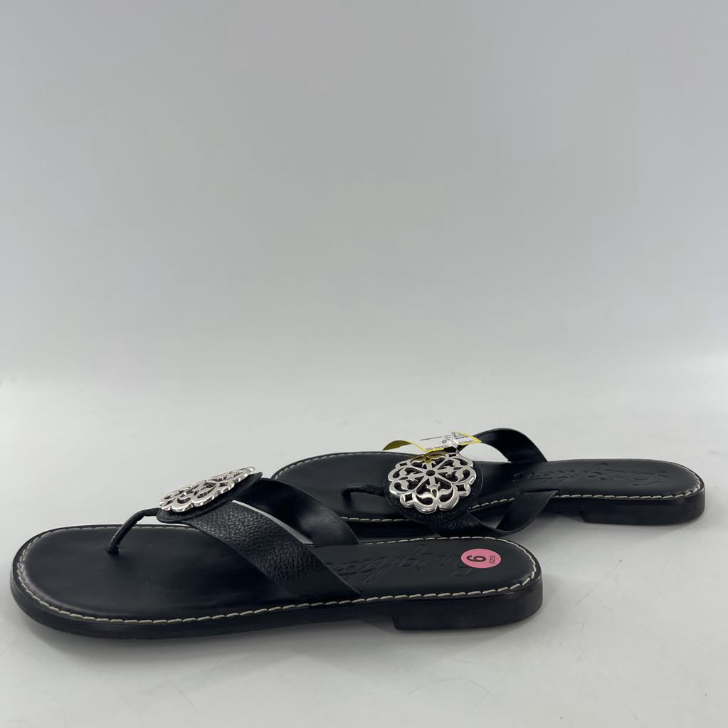 9 silver medallion thiong sandal