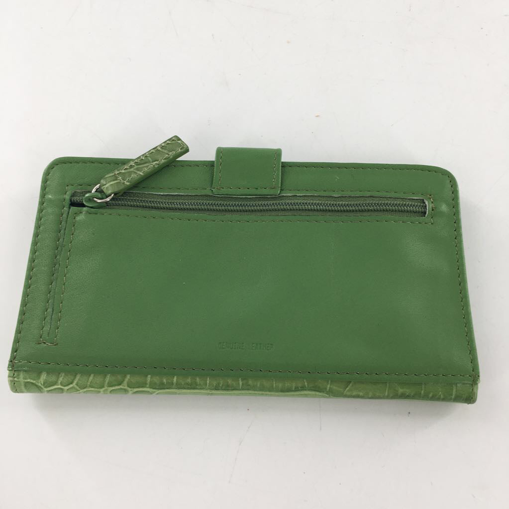 embossed bi-fold wallet