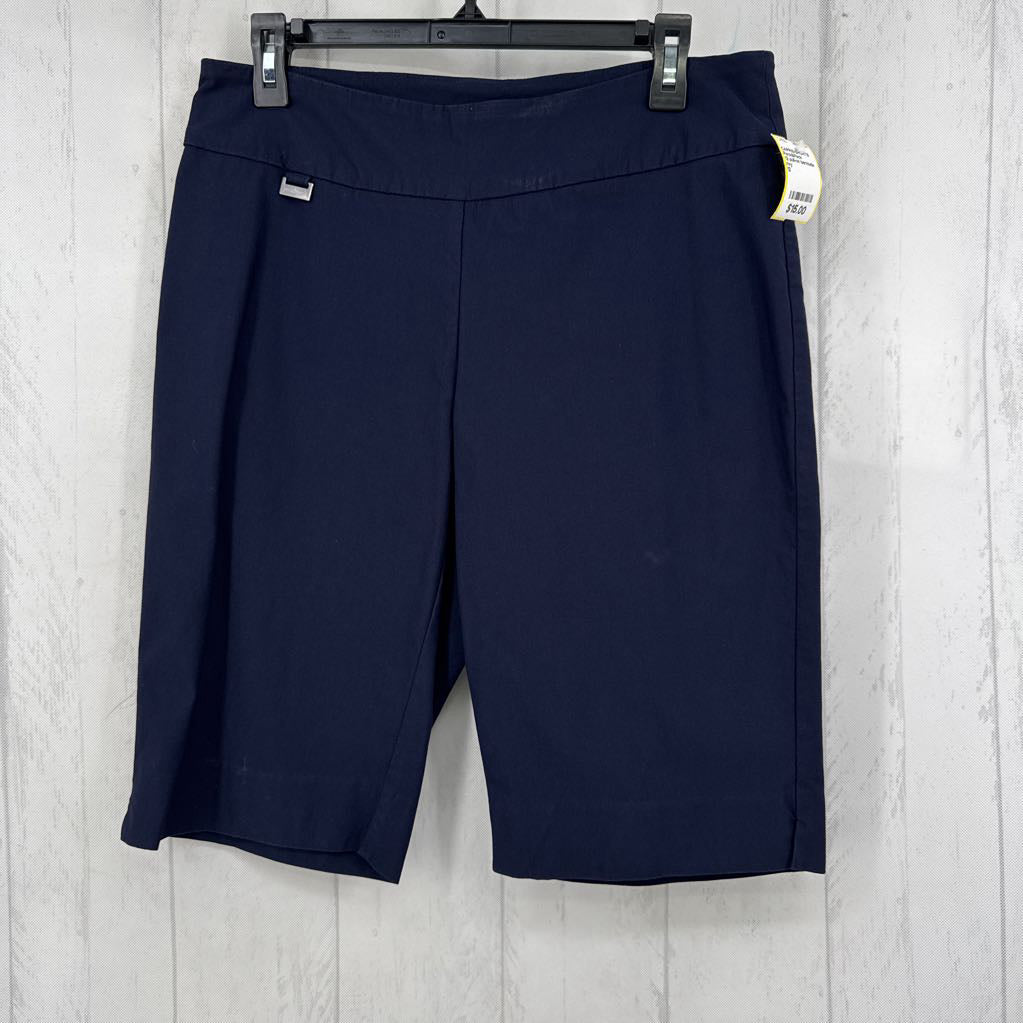 12 pull-on bermuda shorts