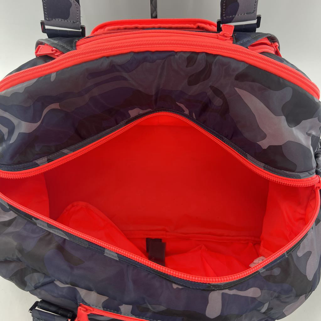 camo quilted weekender/carry on