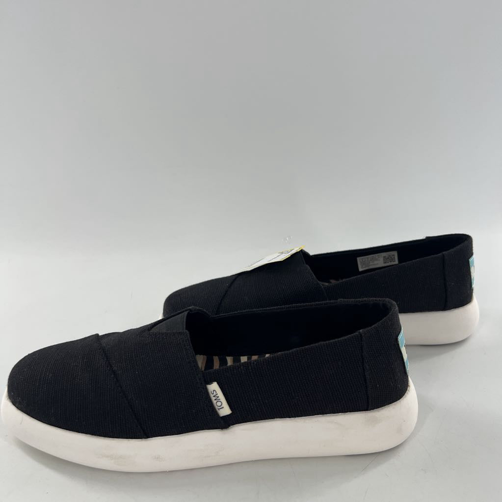 8 canvas slip-ons