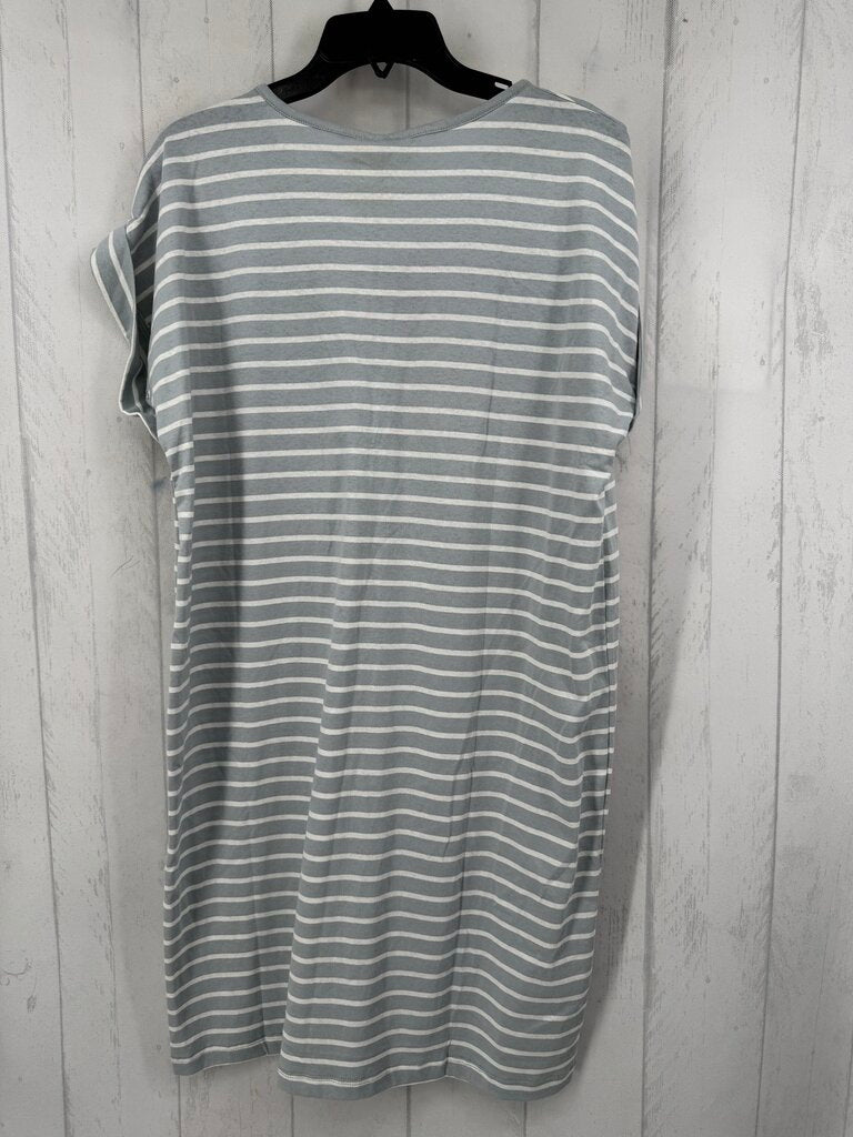 L striped v-neck s/s dress