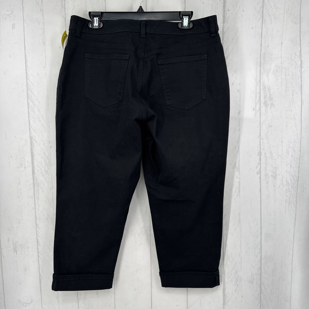 16p cuff curvy capris