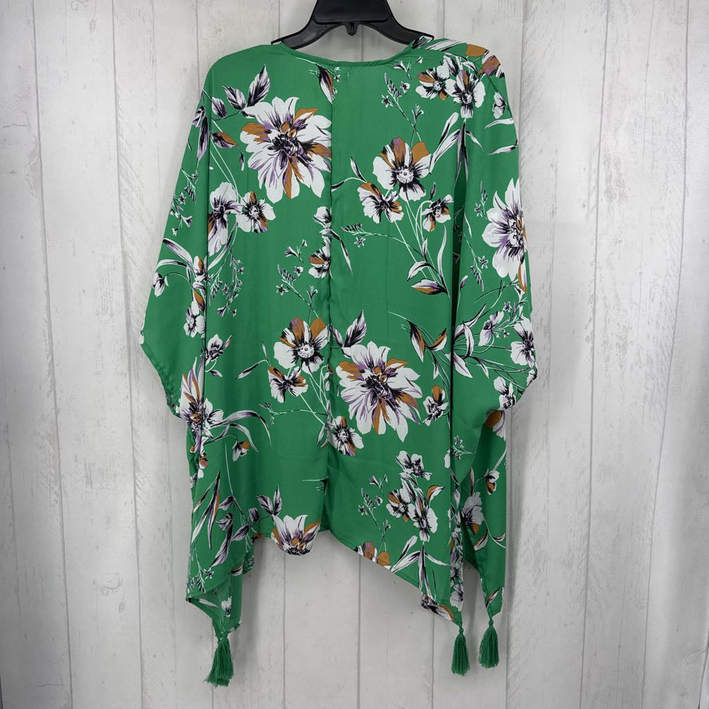 R30 OS floral kimono