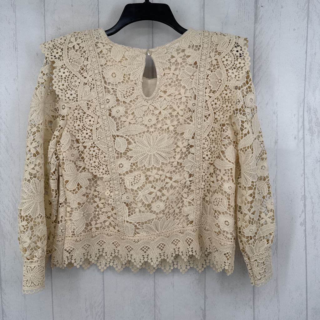 M lace lined l/s top