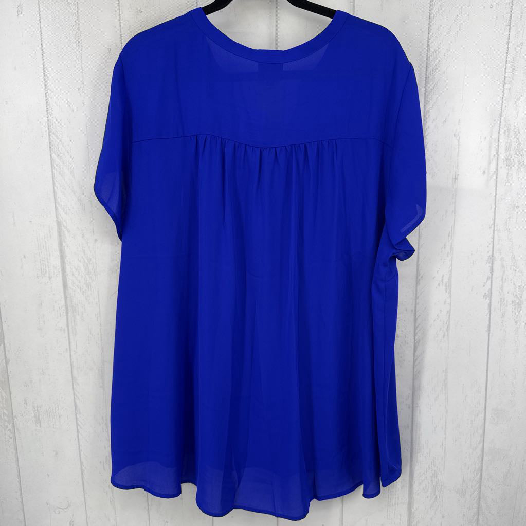 R39 3X split neck s/s top