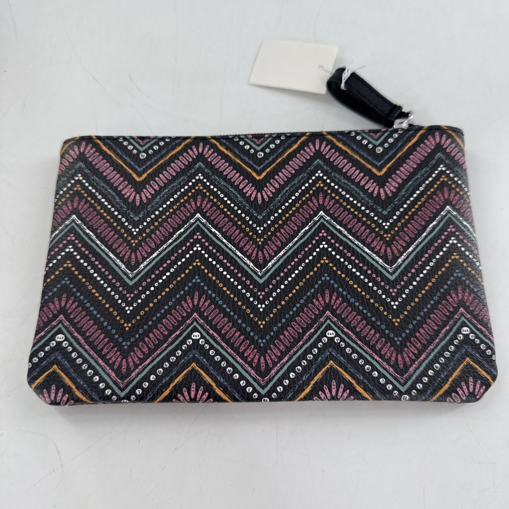 chevron print pouch