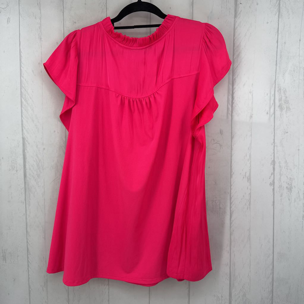 22/24 ruffled split neck tie-front s/s top