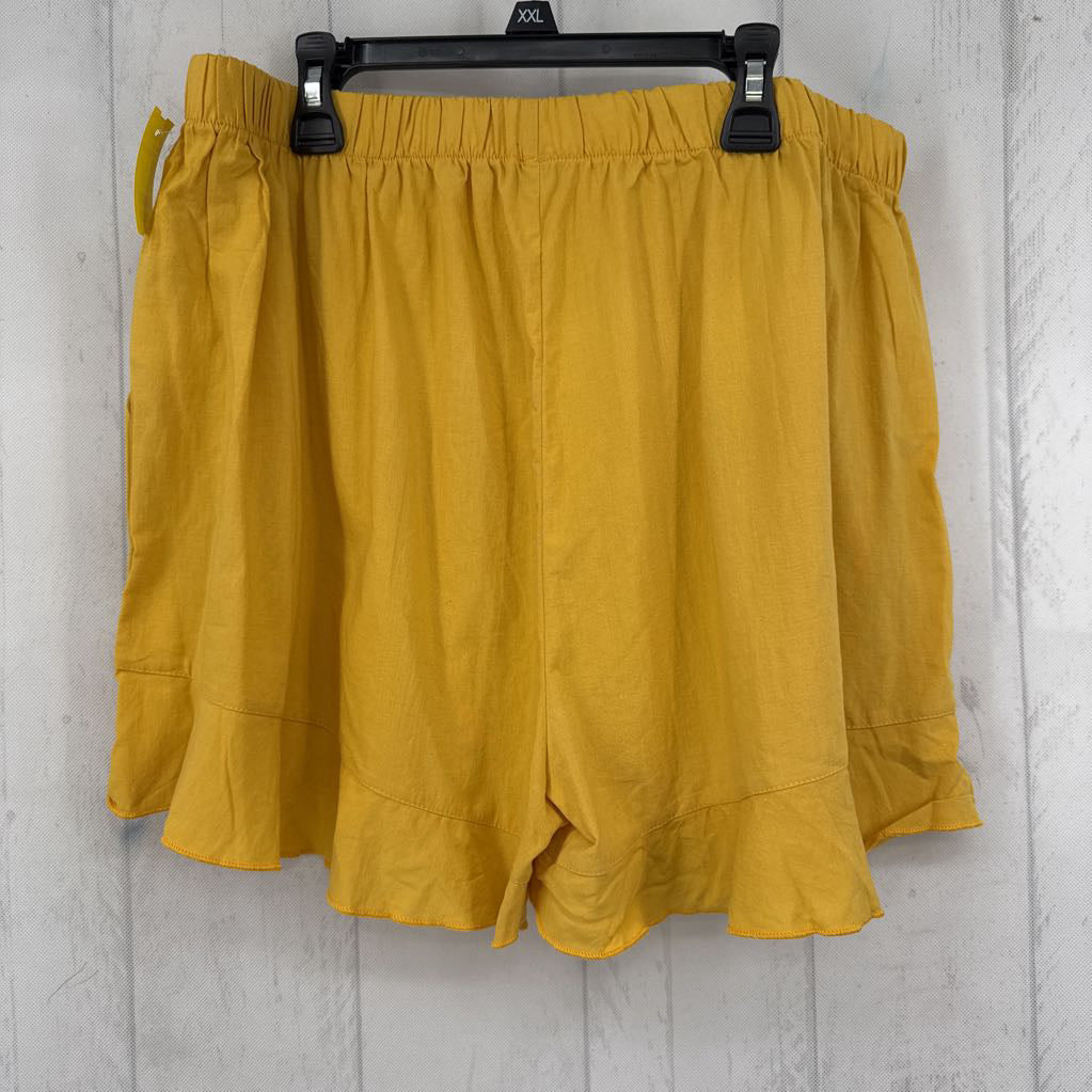 XL ruffled hem pull-on shorts