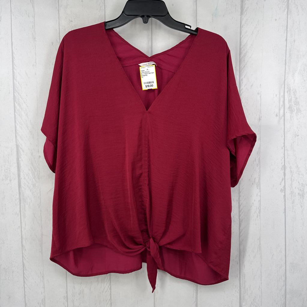 XL v-neck tied hem s/s top