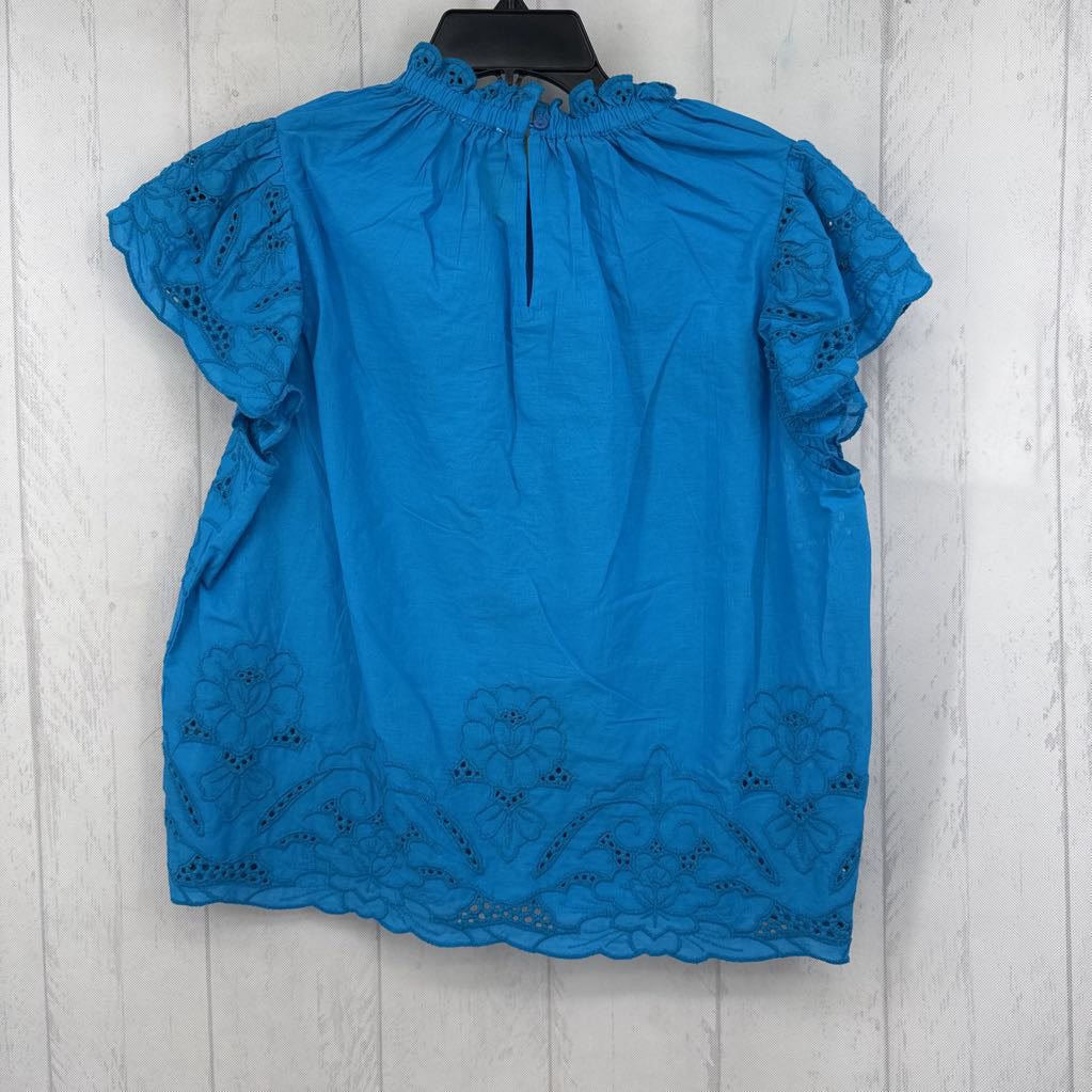 R79 M flo embroidered flutter slv top