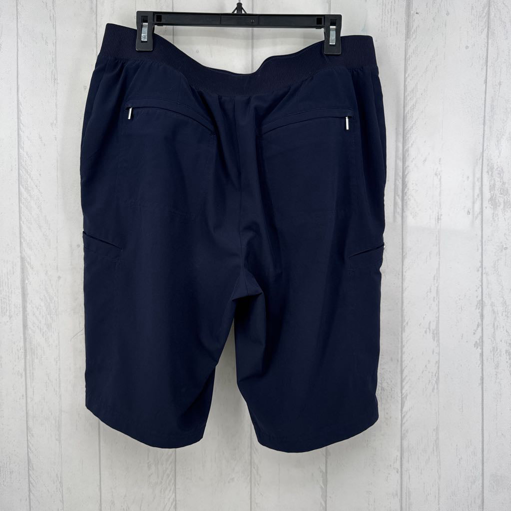 12 pull on shorts