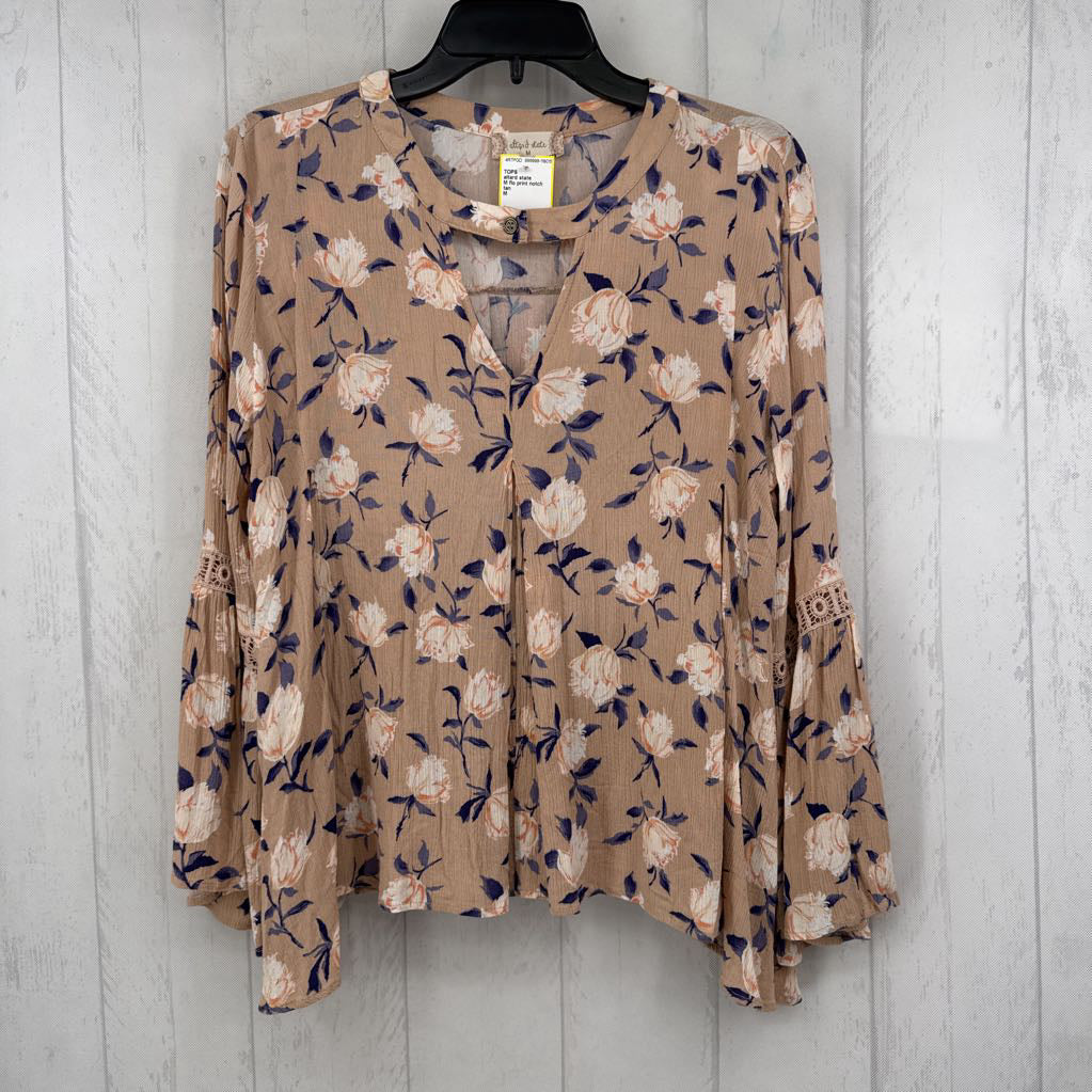 M flo print notch neck flare slv top
