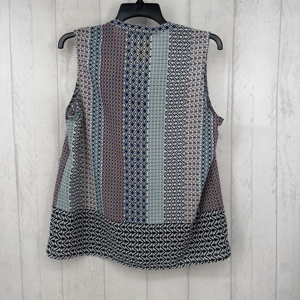 M printed button front tank