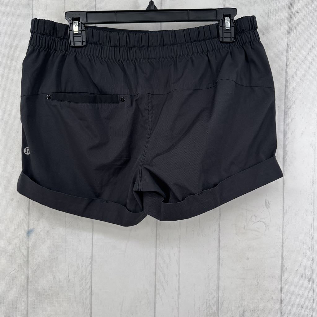 8 pull-on shorts