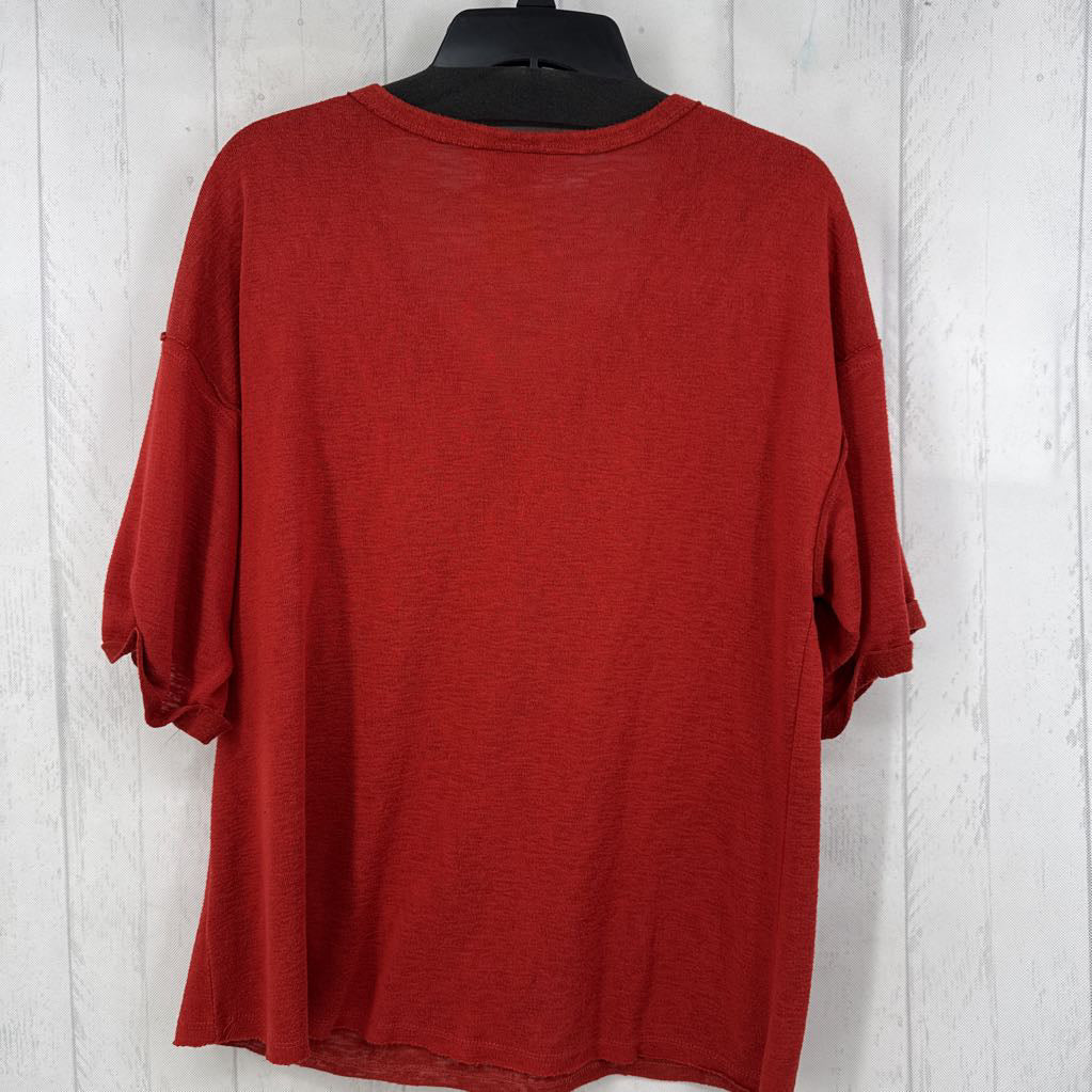 L v-neck drop shoulder s/s top