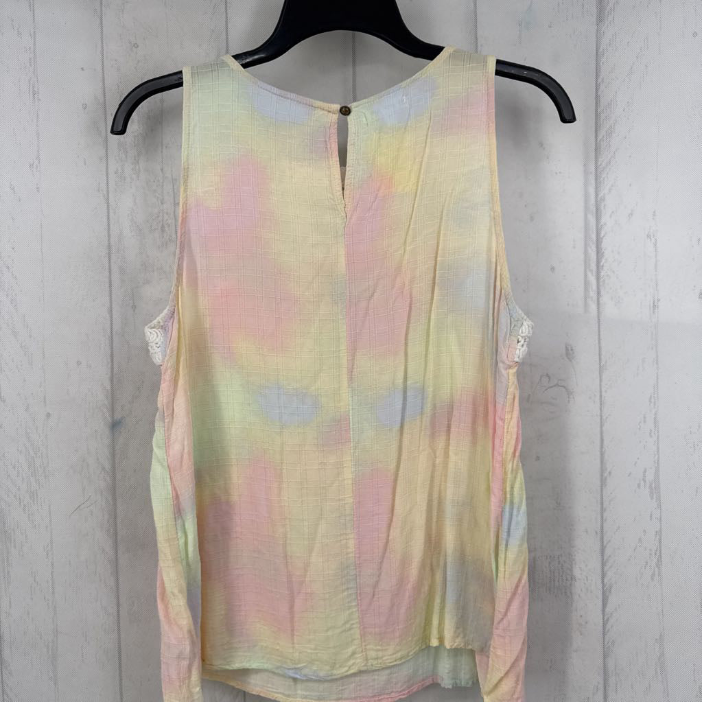 M crochet tie-dye tank