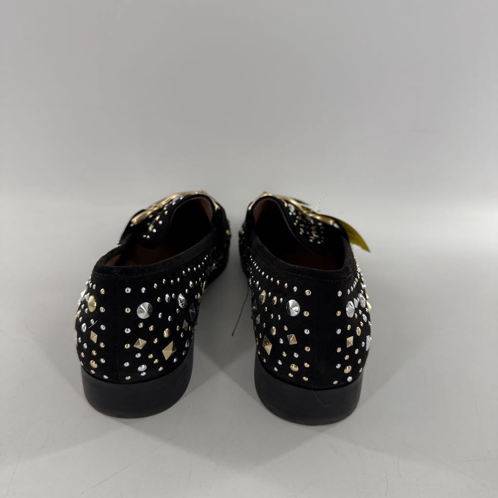 10 embelished loafer