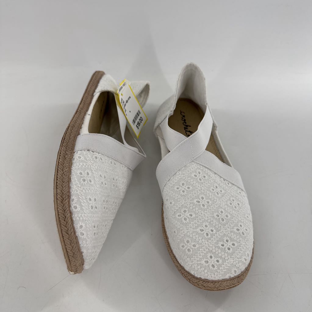 9 eyelet slip-ons