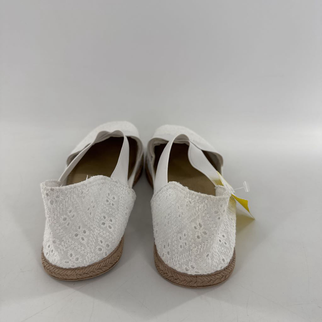 9 eyelet slip-ons