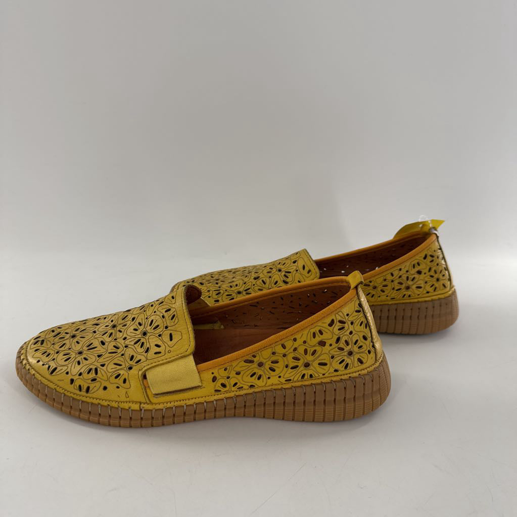 9 leather cut-out slip-ons