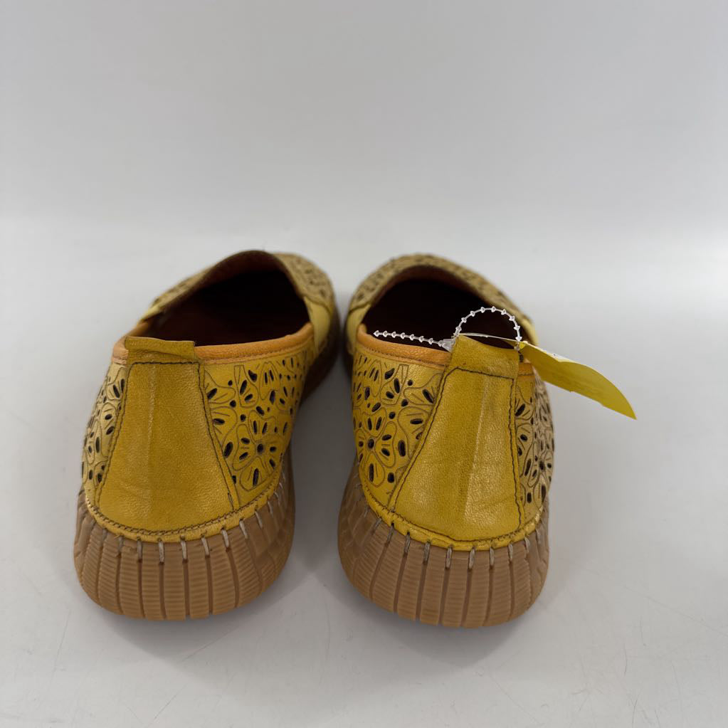 9 leather cut-out slip-ons
