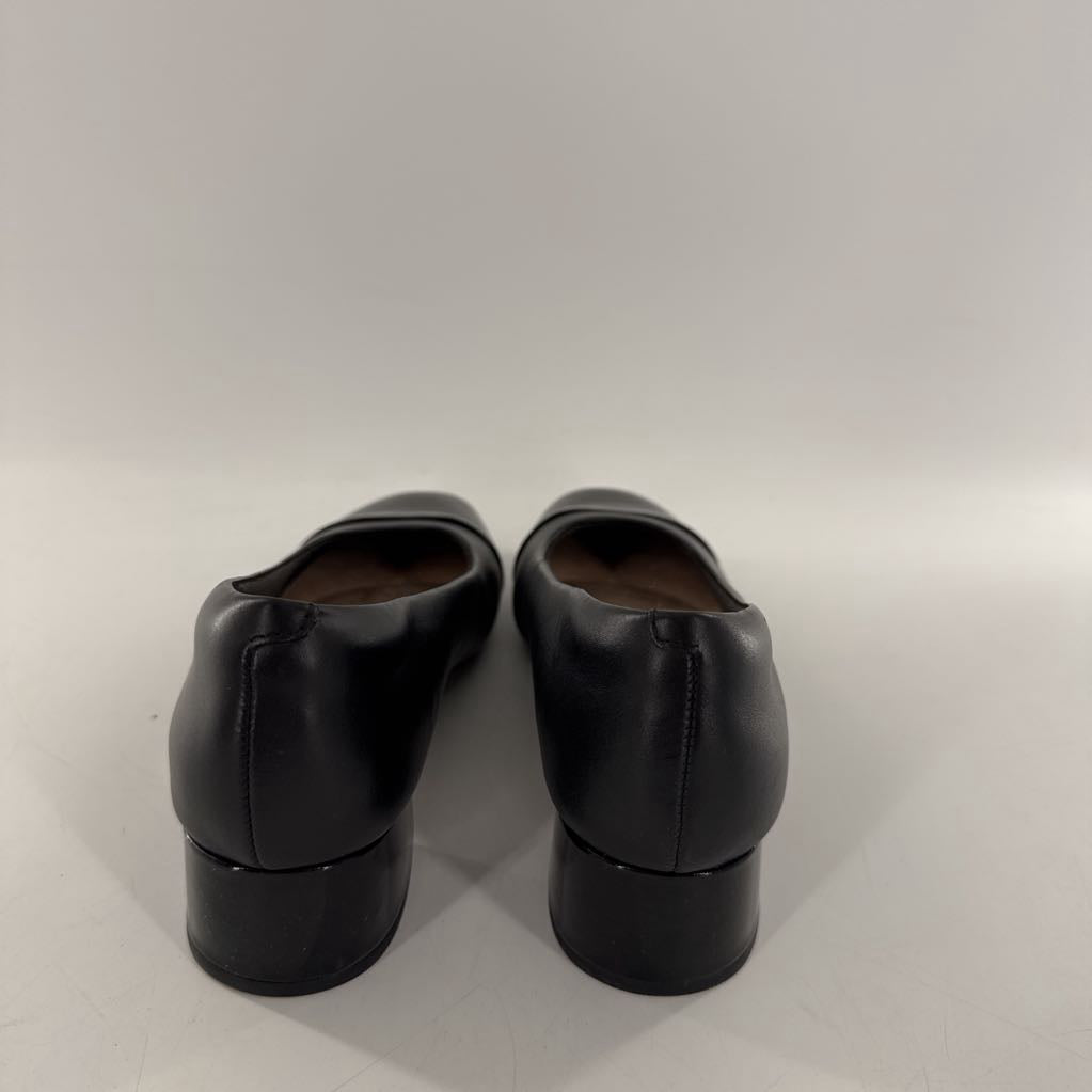 8.5 low heel pumps