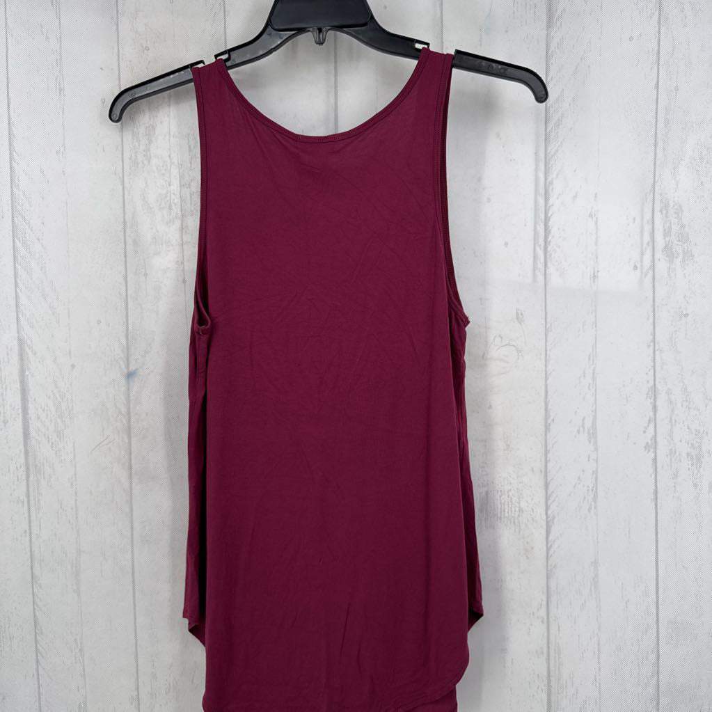 L scoop neck tank