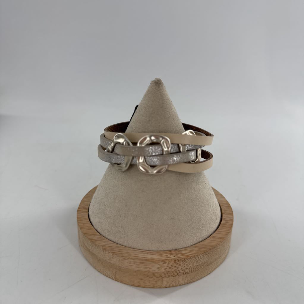 leather band bracelet