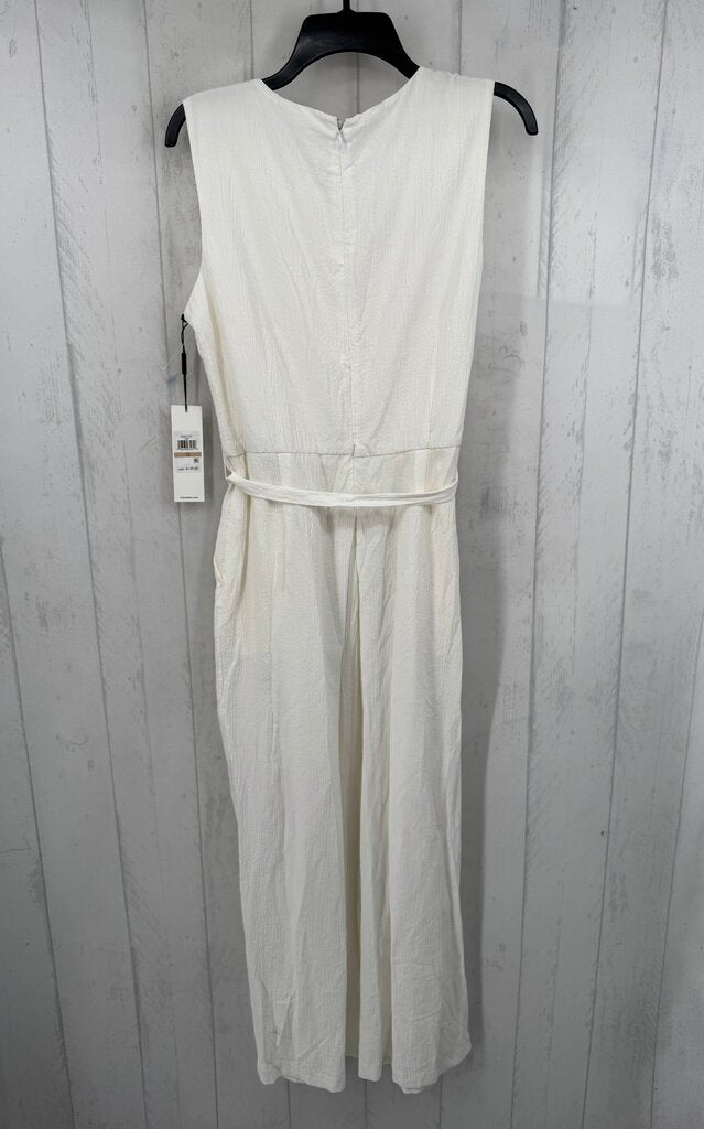 R140 12p textured slvls belted jumpsuit