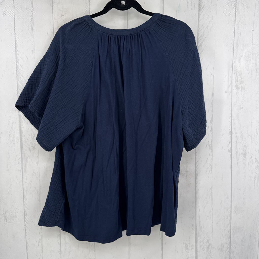 2X gauze split neck s/s top