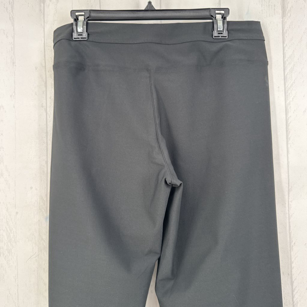 R79 L mid-rise flare legging