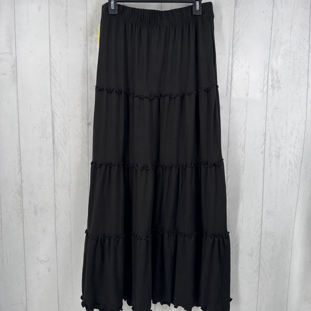 L pull-on tiered skirt