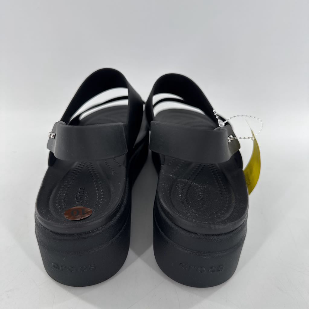 10 platform ankle strap croc sandal