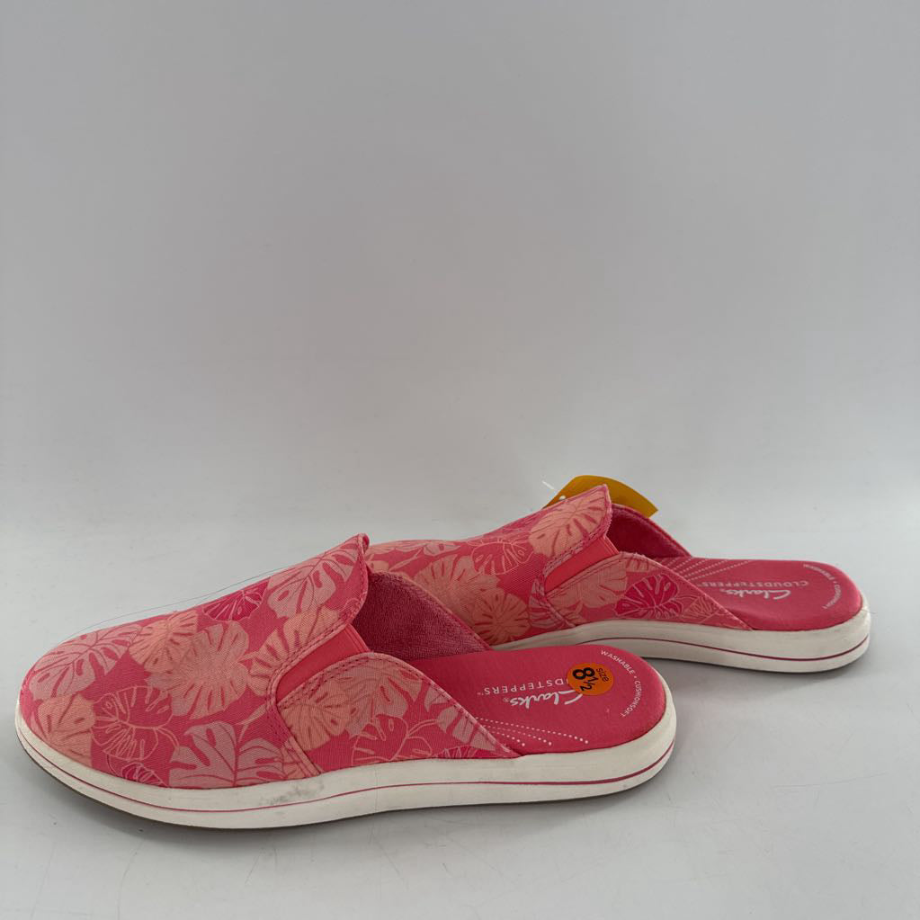 8.5 leaf print slip-on mules