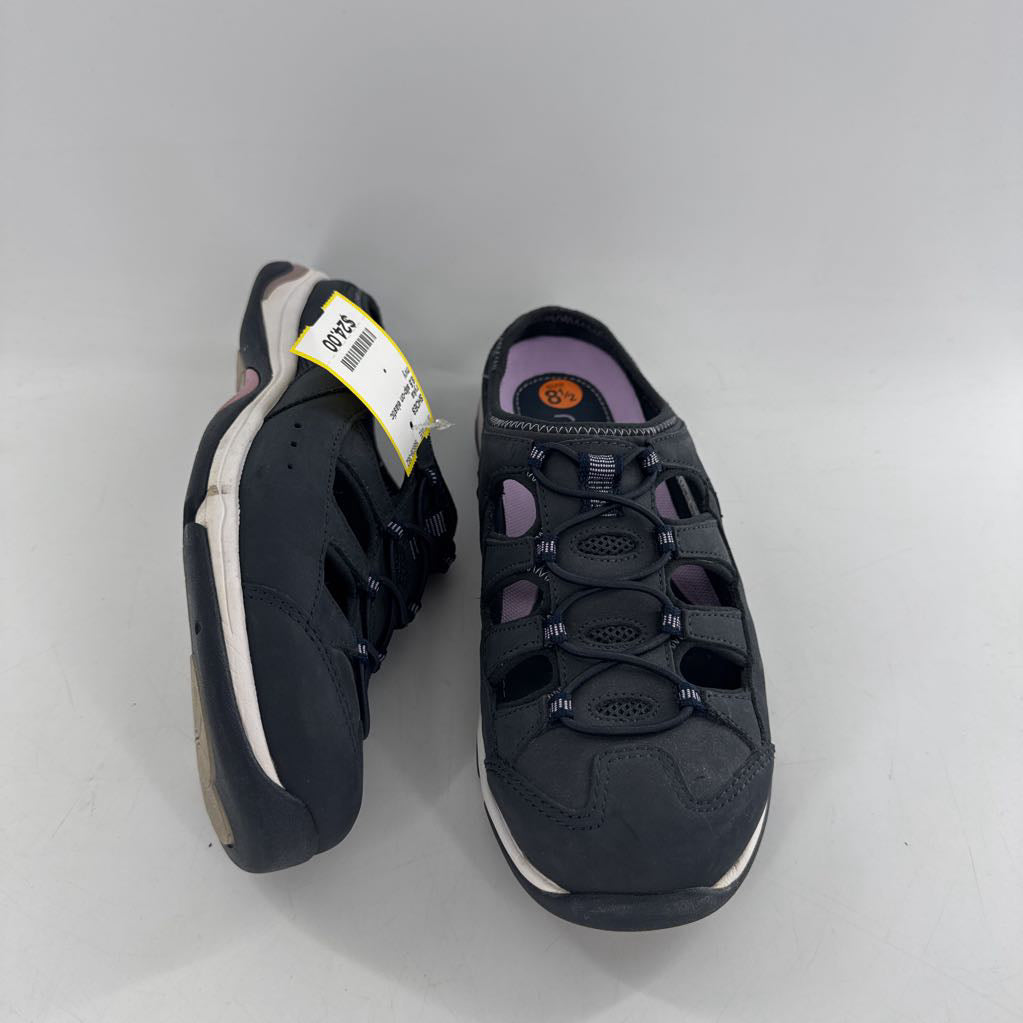 8.5 slip-on elastic lace clogs