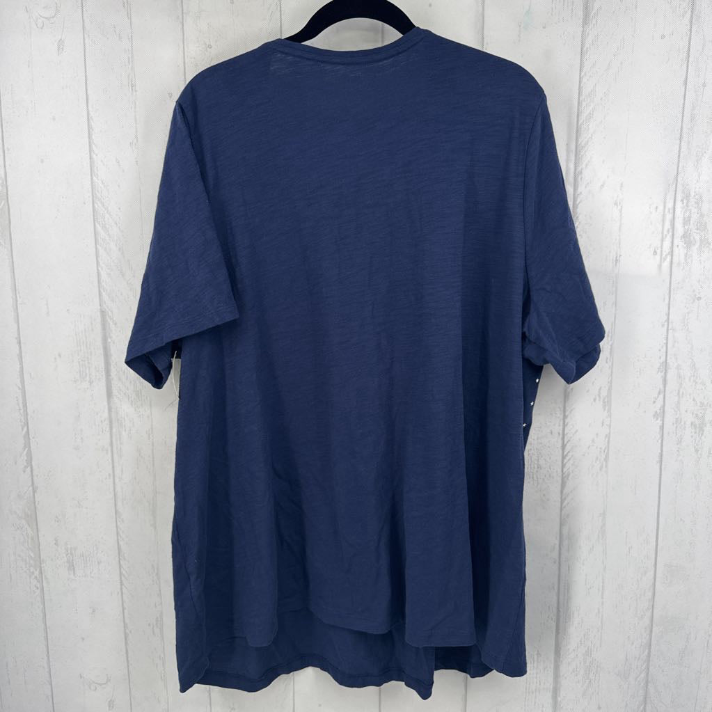 2X v-neck star embelished s/s tee