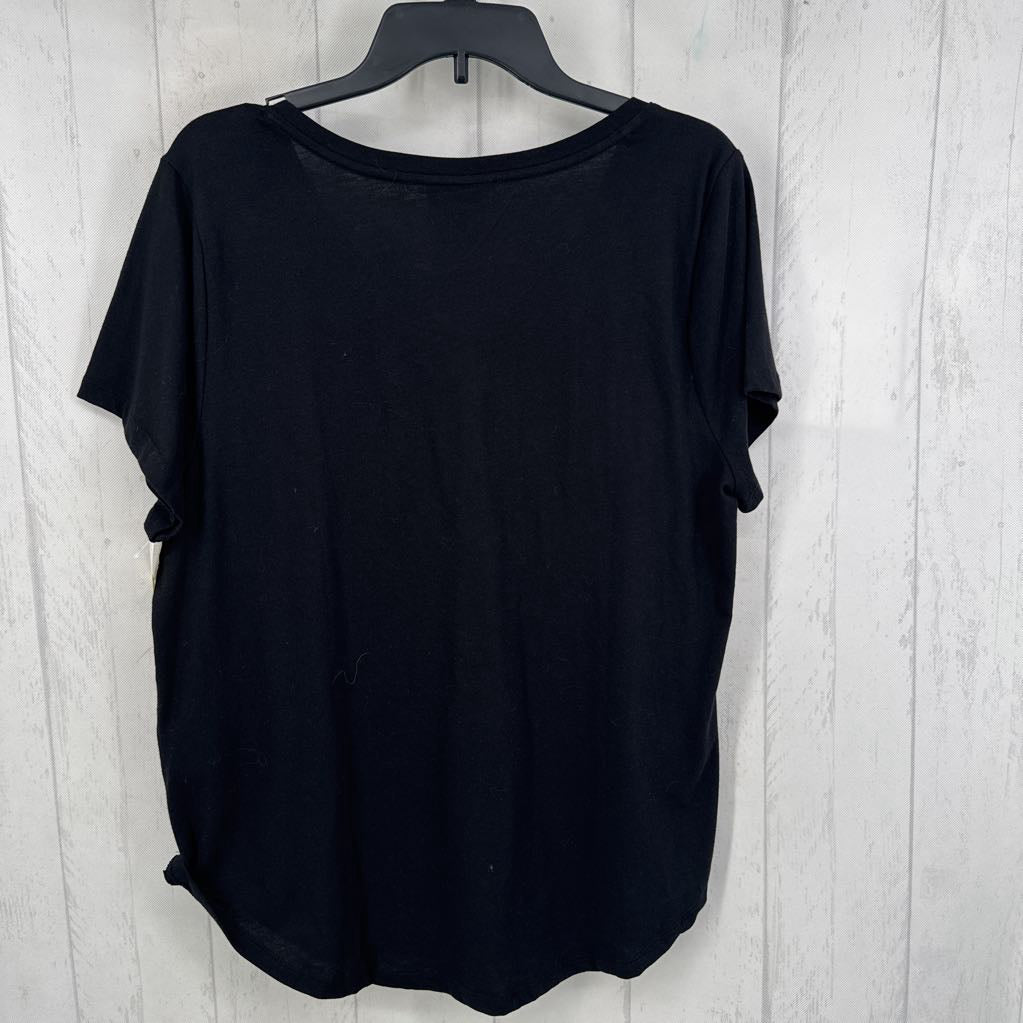 XL v-neck s/s tee