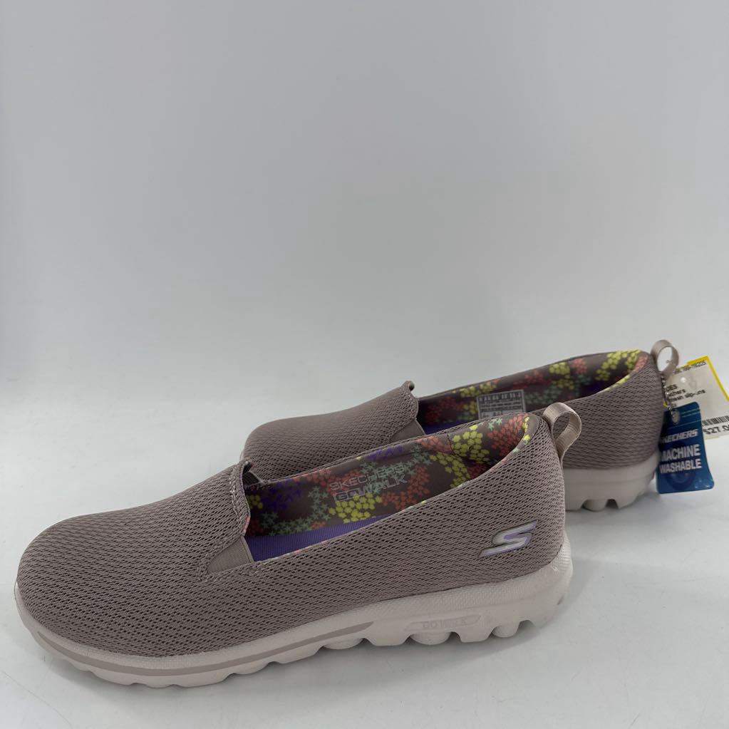 8 mesh slip-ons