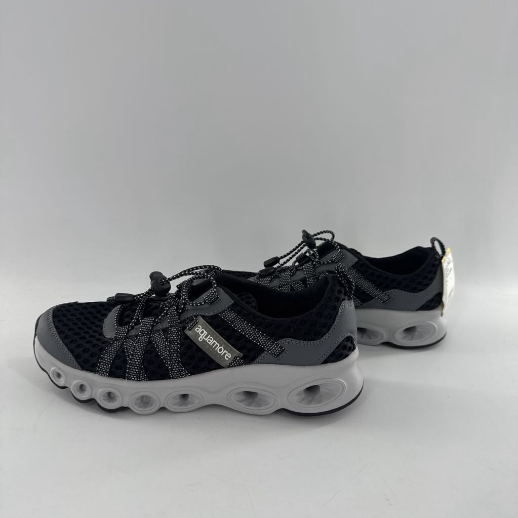 8 slip-on sneaker