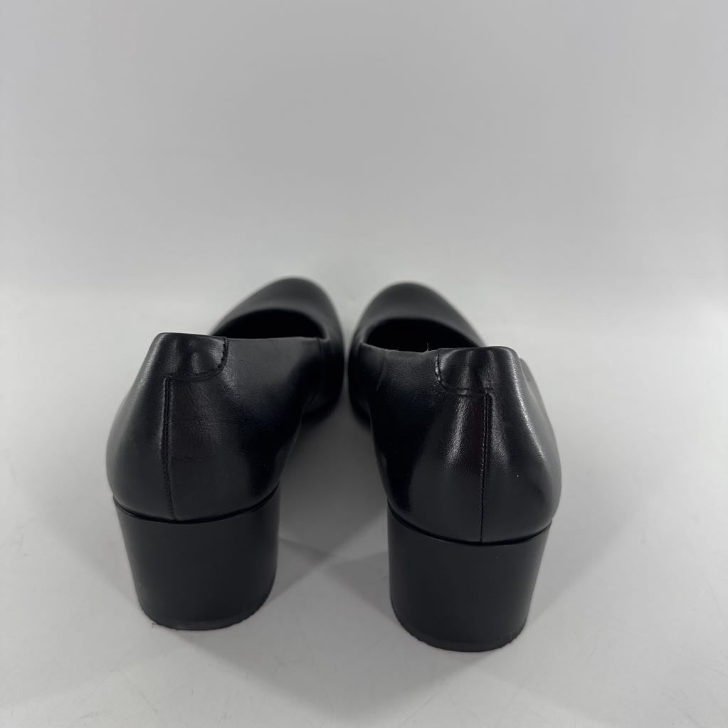 9-9.5 low heel pumps