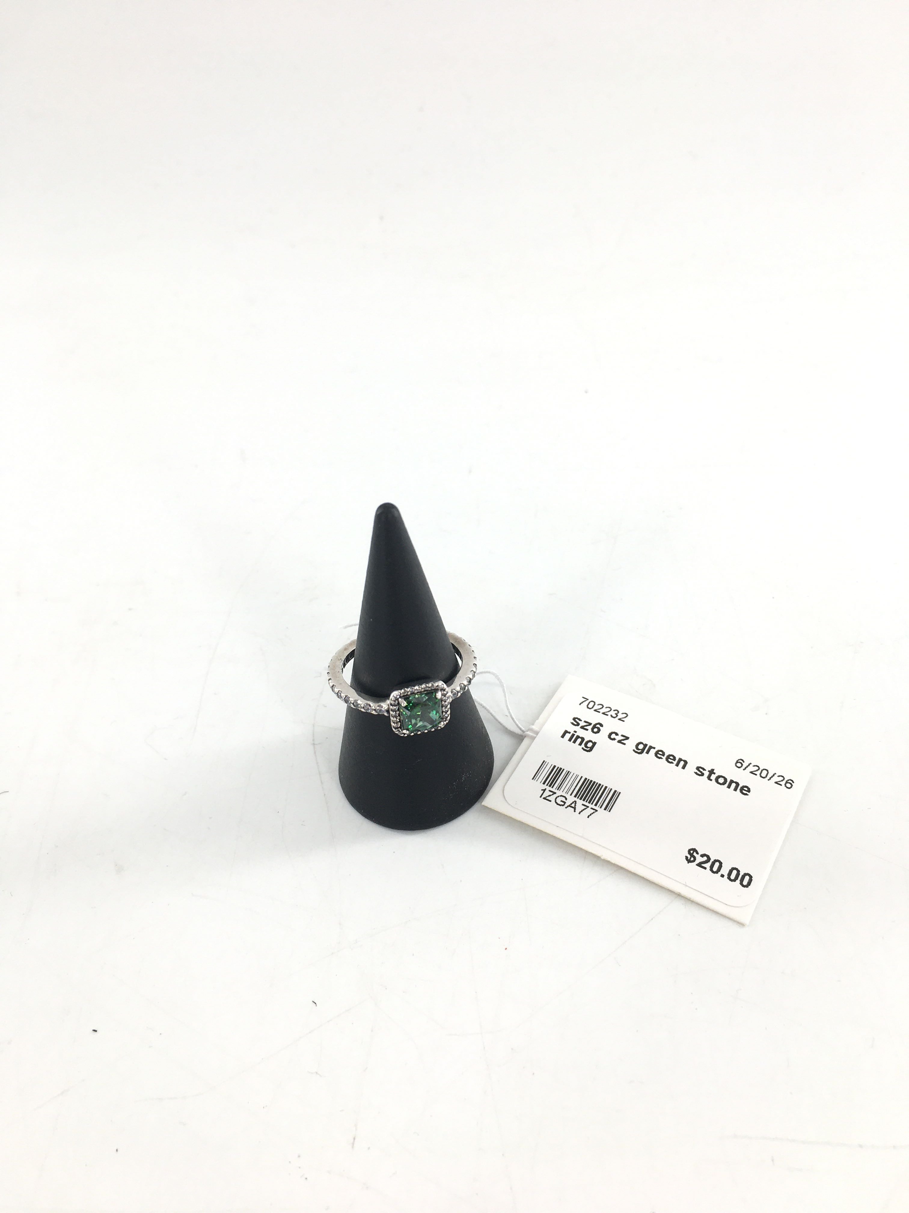 sz6 cz green stone ring