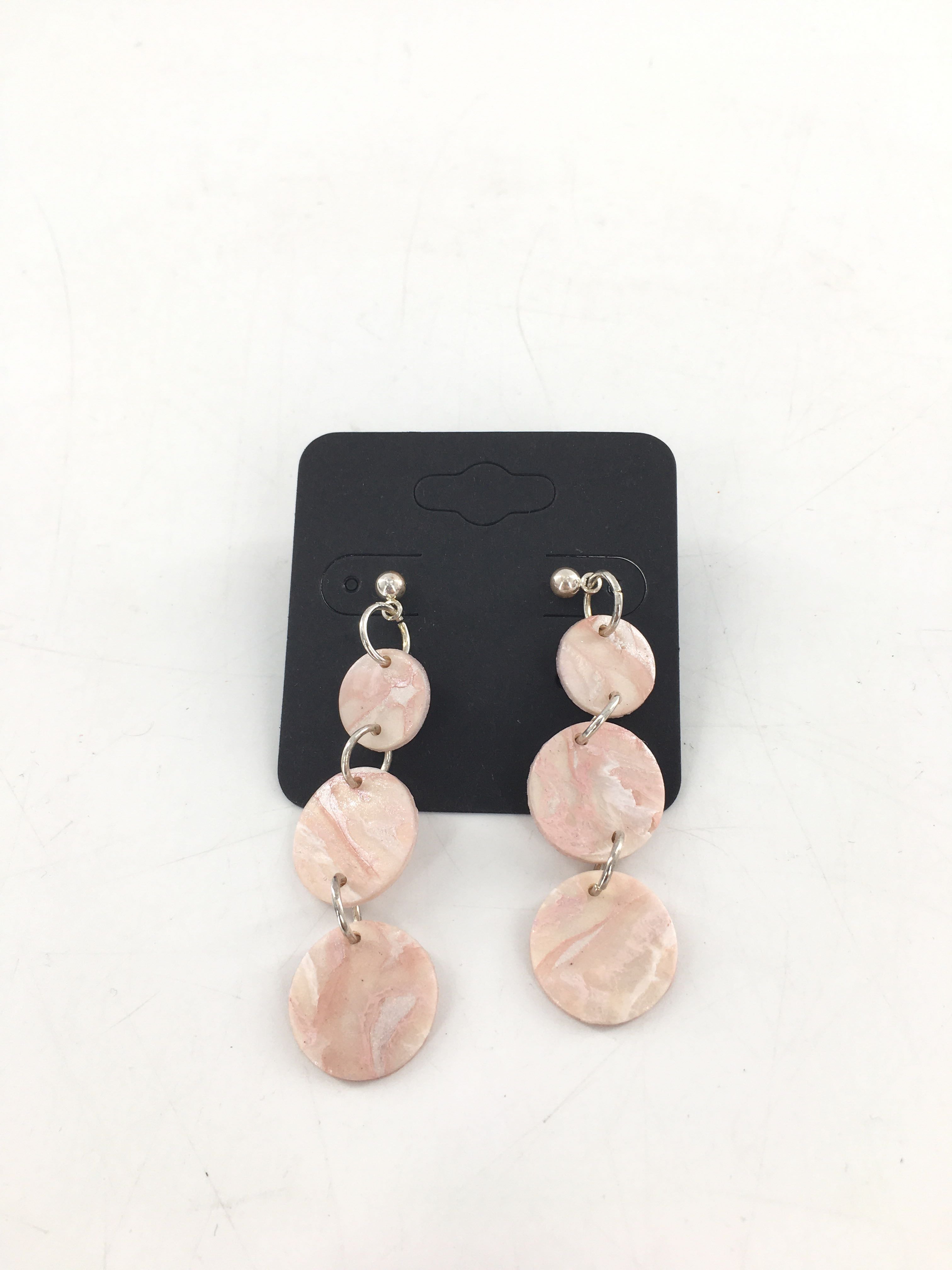 pink & white disc dangle earrings