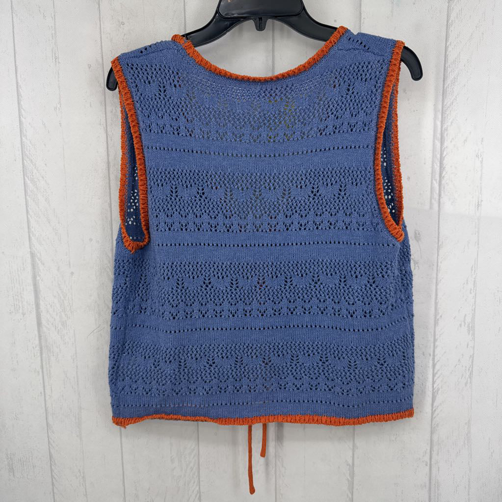 L sweater vest