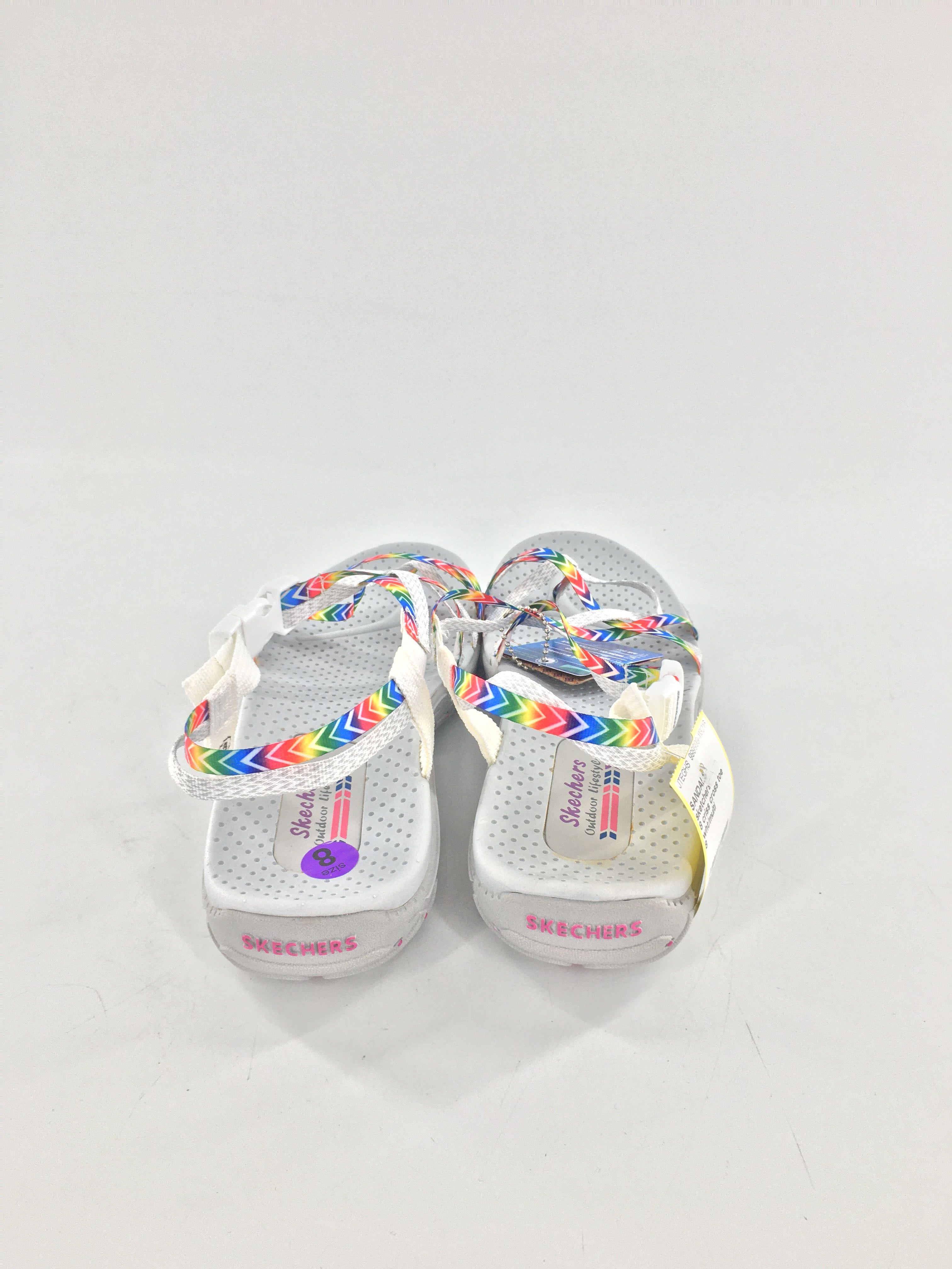 8 criss cross toe loop sandals