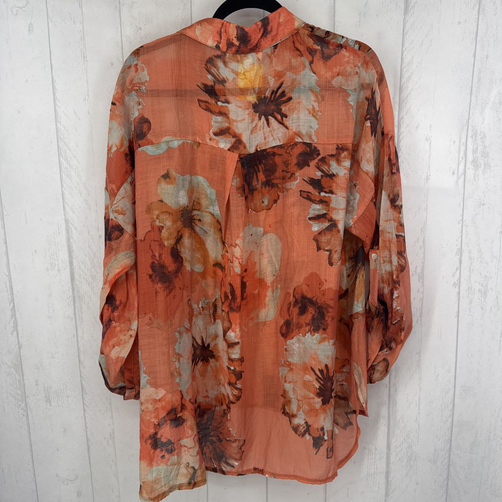 L flo print button down tab slv hi-lo top
