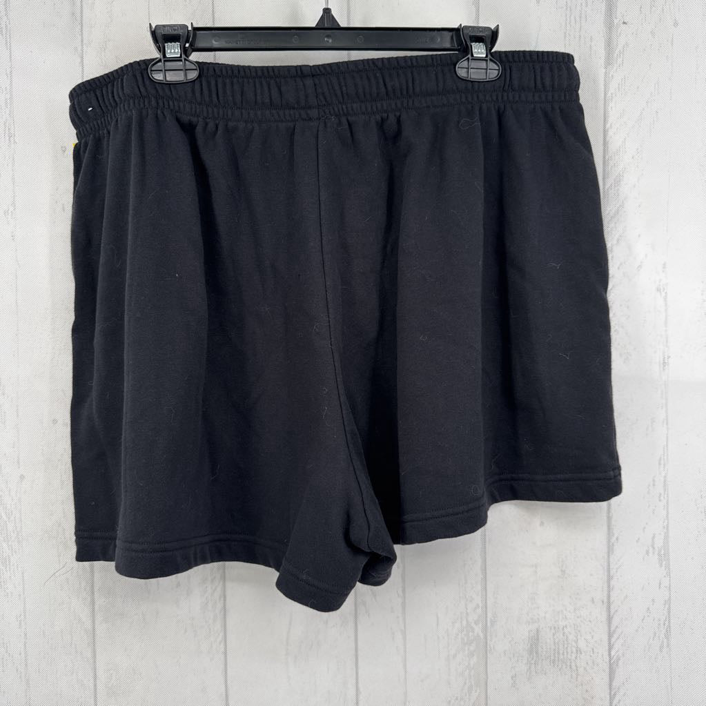 1X pull-on shorts