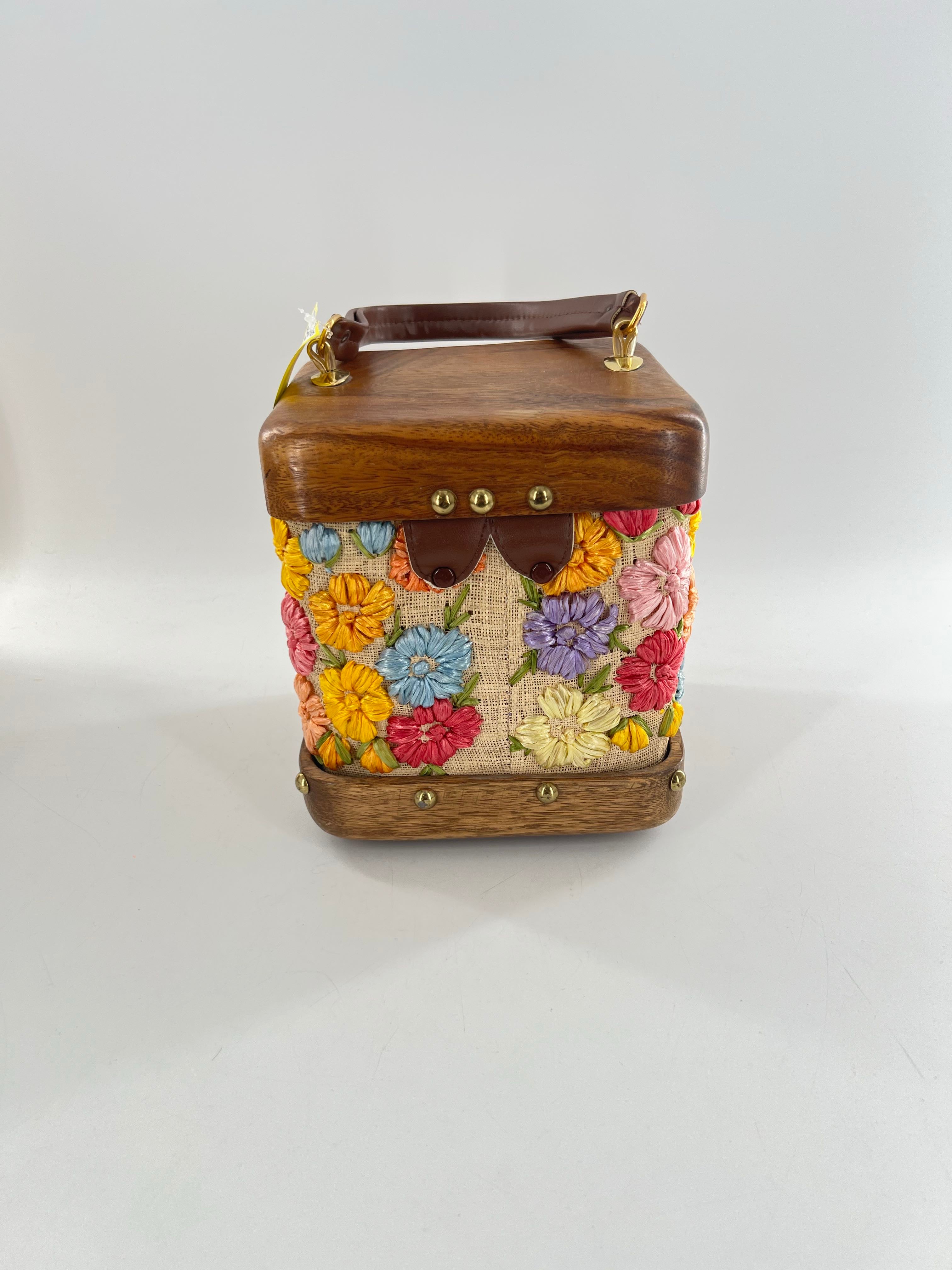 wood floral straw purse