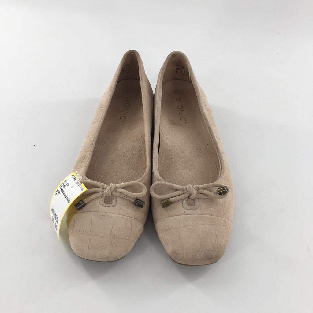 7.5 embossed ballet flats