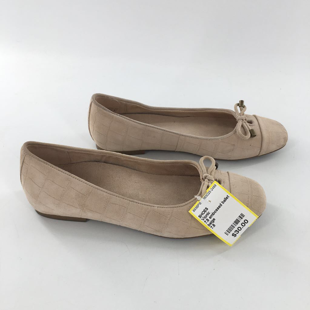 7.5 embossed ballet flats